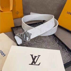 Louis Vuitton White Men's Belt with Silver Buckle